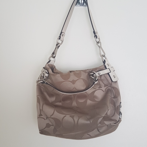 Coach Hobo - Picture 2 of 8